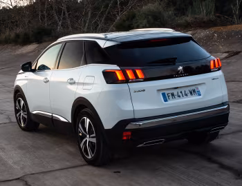 Peugeot 3008 GT HYBRID4 [Worldwide] '2019–20