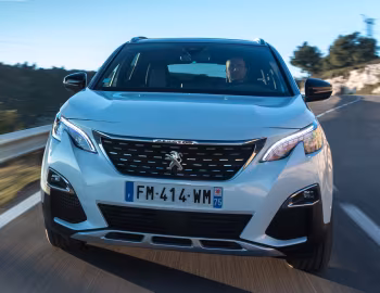Peugeot 3008 GT HYBRID4 [Worldwide] '2019–20
