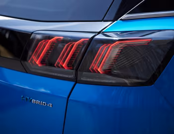 Peugeot 3008 GT HYBRID4 [Japan] '2021–24