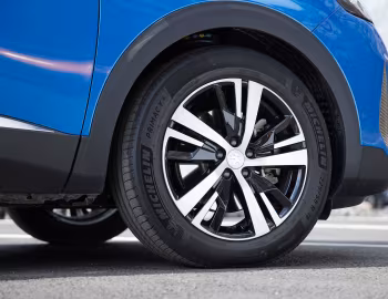 Peugeot 3008 GT HYBRID4 [Japan] '2021–24