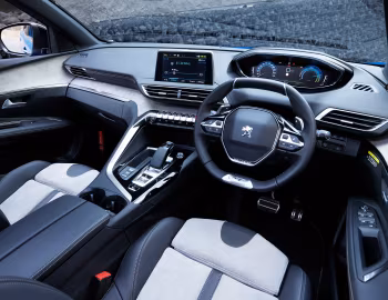 Painel frontal Peugeot 3008 GT HYBRID4 [Japan] '2021–24