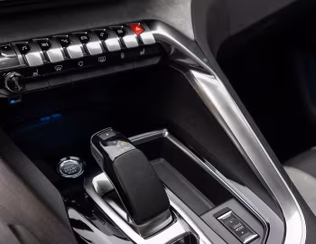 Interior Peugeot 3008 GT HYBRID4 [Worldwide] '2019–20