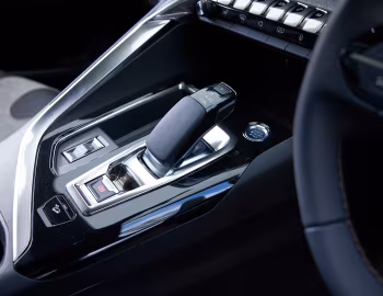 Interior Peugeot 3008 GT HYBRID4 [Japan] '2021–24
