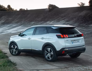 Peugeot 3008 GT HYBRID4 [Worldwide] '2019–20