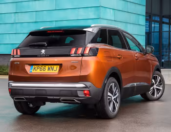Peugeot 3008 GT Line [UK-spec] '2016–20