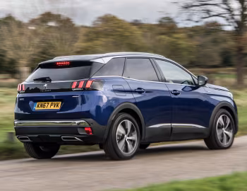 Peugeot 3008 GT Line [UK-spec] '2016–20