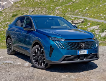 Peugeot 3008 Hybrid [Worldwide] '2024–н.ч.