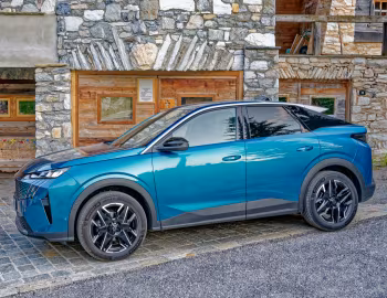 Peugeot 3008 Hybrid [Worldwide] '2024–н.ч.
