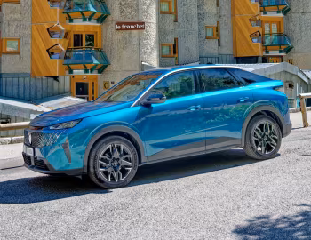 Peugeot 3008 Hybrid [Worldwide] '2024–н.ч.
