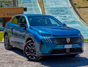 Peugeot 3008 Hybrid [Worldwide] '2024–н.ч.