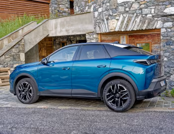 Peugeot 3008 Hybrid [Worldwide] '2024–н.ч.
