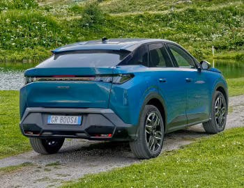 Peugeot 3008 Hybrid [Worldwide] '2024–н.ч.