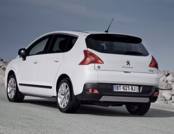 Peugeot 3008 HYbrid4 [Worldwide] '2011–13