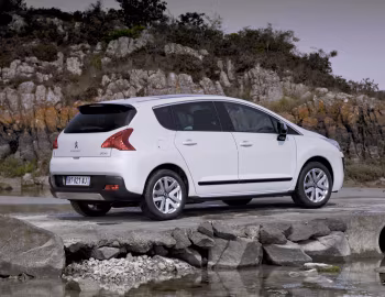 Peugeot 3008 HYbrid4 [Worldwide] '2011–13