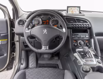 Front Panel Peugeot 3008 HYbrid4 [Worldwide] '2013–16