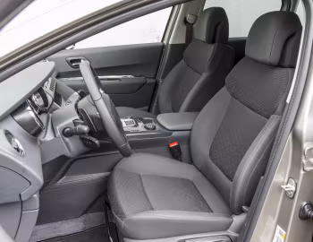 Інтер'єр Peugeot 3008 HYbrid4 [Worldwide] '2013–16