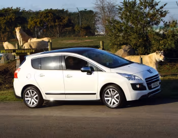 Peugeot 3008 HYbrid4 [UK-spec] '11.2011–13