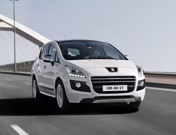 Peugeot 3008 HYbrid4 [Worldwide] '2011–13