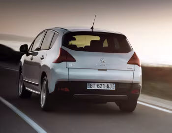 Peugeot 3008 HYbrid4 [Worldwide] '2011–13