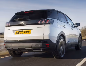 Peugeot 3008 HYBRID4 [UK-spec] '2021–24