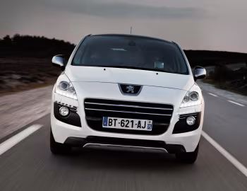 Peugeot 3008 HYbrid4 [Worldwide] '2011–13