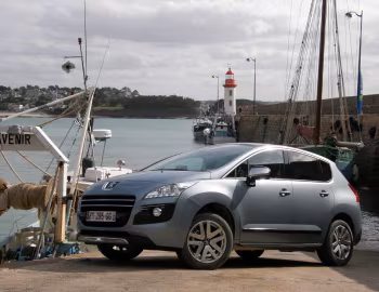 Peugeot 3008 HYbrid4 [Worldwide] '2011–13