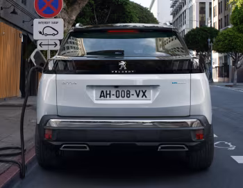 Peugeot 3008 HYBRID4 [Worldwide] '2020–23