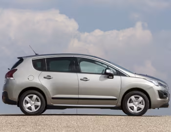Peugeot 3008 HYbrid4 [Worldwide] '2013–16