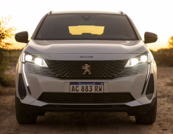 Peugeot 3008 HYBRID4 [Argentina] '2022–24
