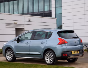 Peugeot 3008 HYbrid4 [UK-spec] '11.2011–13