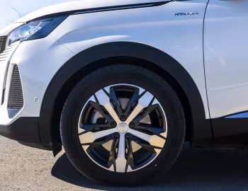 Peugeot 3008 HYBRID4 [Argentina] '2022–24