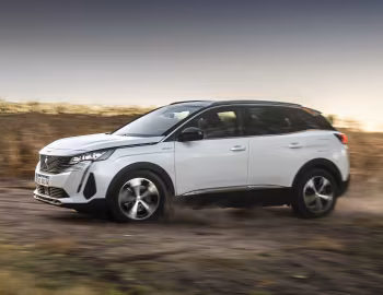Peugeot 3008 HYBRID4 [Argentina] '2022–24