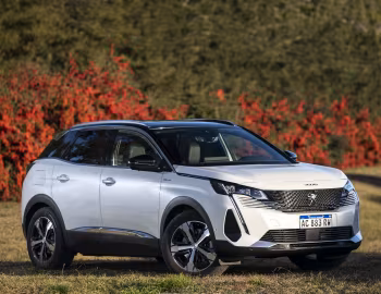 Peugeot 3008 HYBRID4 [Argentina] '2022–24