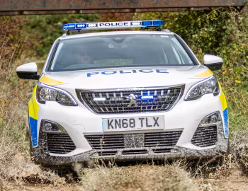 Peugeot 3008 Police [UK-spec] '2019–20