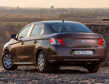 Peugeot 301 '2012–16