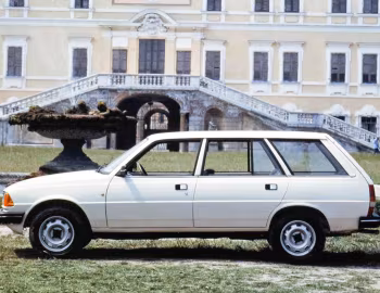 Peugeot 305 GL Break [Worldwide] '1982–88