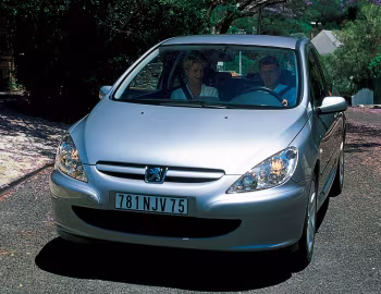 Peugeot 307 3-door [Worldwide] '2001–05