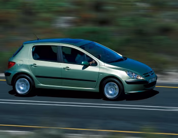 Peugeot 307 5-door [Worldwide] '2001–05