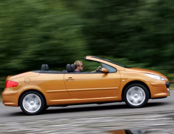 Peugeot 307 CC [UK-spec] '2005–08