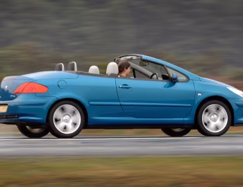 Peugeot 307 CC [UK-spec] '2005–08