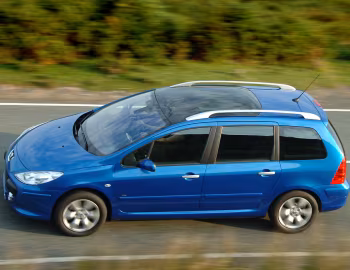 Peugeot 307 SW [UK-spec] '2005–08