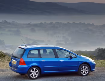 Peugeot 307 SW [UK-spec] '2005–08