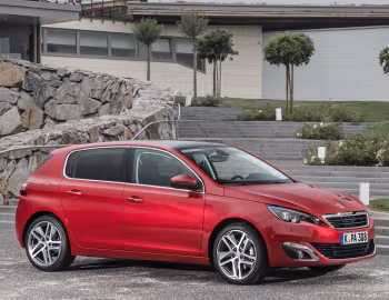 Peugeot 308 [Worldwide] '2013–17