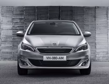 Peugeot 308 [Worldwide] '2013–17
