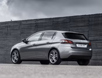 Peugeot 308 [Worldwide] '2013–17