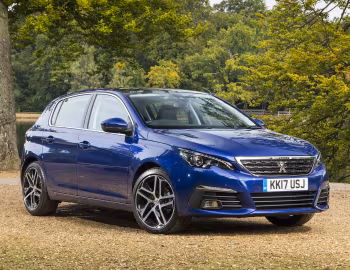Peugeot 308 [UK-spec] '2017–21