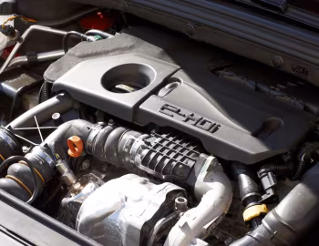 Under The Hood Peugeot 308 [UK-spec] '2011–13