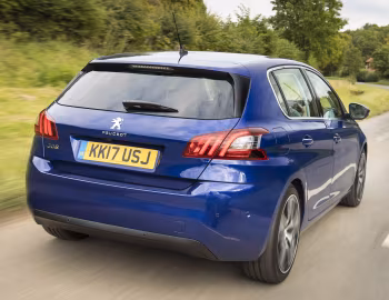 Peugeot 308 [UK-spec] '2017–21