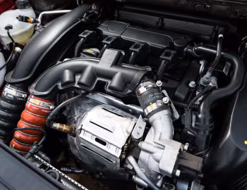 Sob o capô Peugeot 308 [Latam] '2015–21