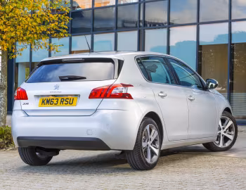 Peugeot 308 [UK-spec] '2013–17